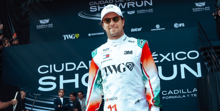 Checo Perez en el Show Run en la Ciudad de México.