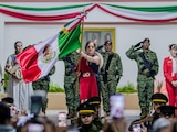 La alcaldesa de Uruapan, Grecia Quiroz, durante la ceremonia del Grito de Independencia, el 15 de septiembre de 2026.