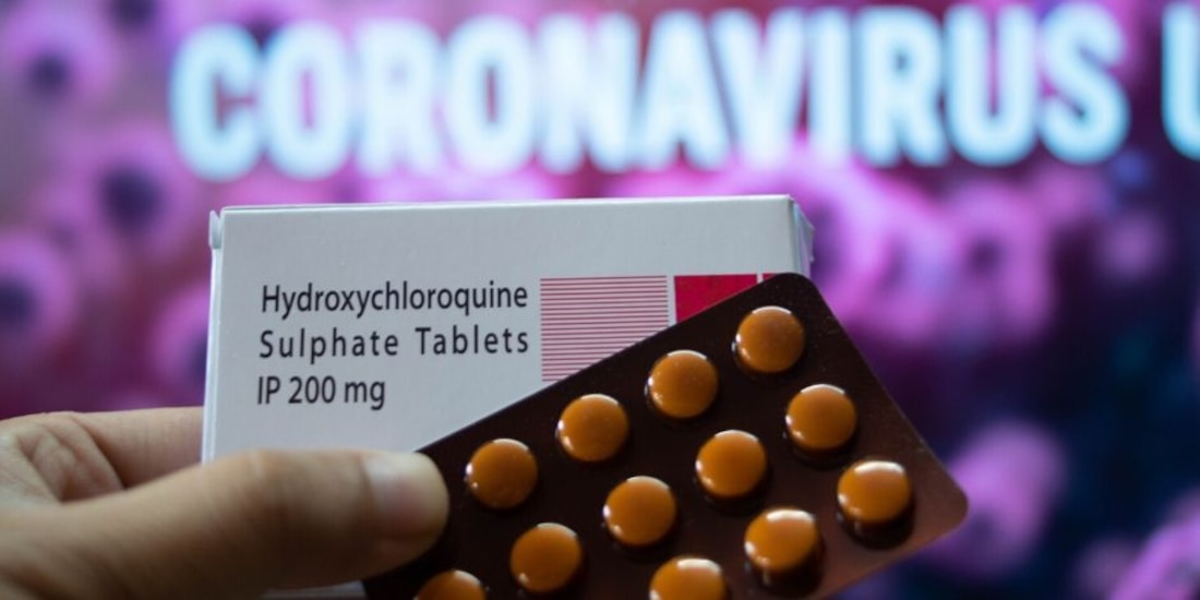 Imagen ilustrativa de una caja con el nombre de hidroxicloroquina y tabletas.