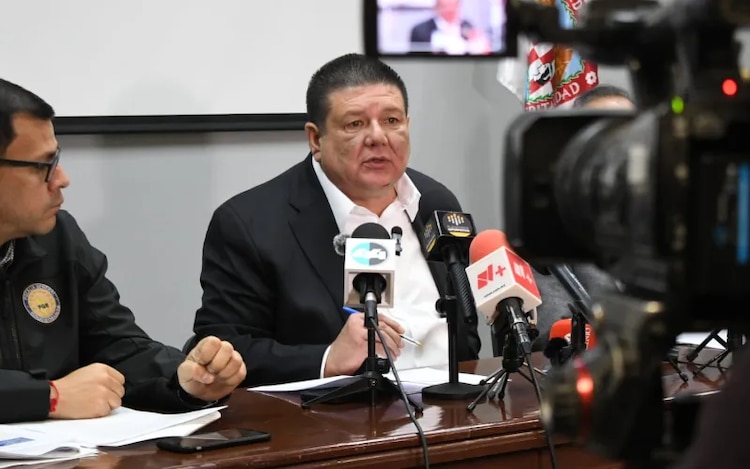 El fiscal de Chihuahua, César Gustavo Jáuregui Moreno, en conferencia de prensa.