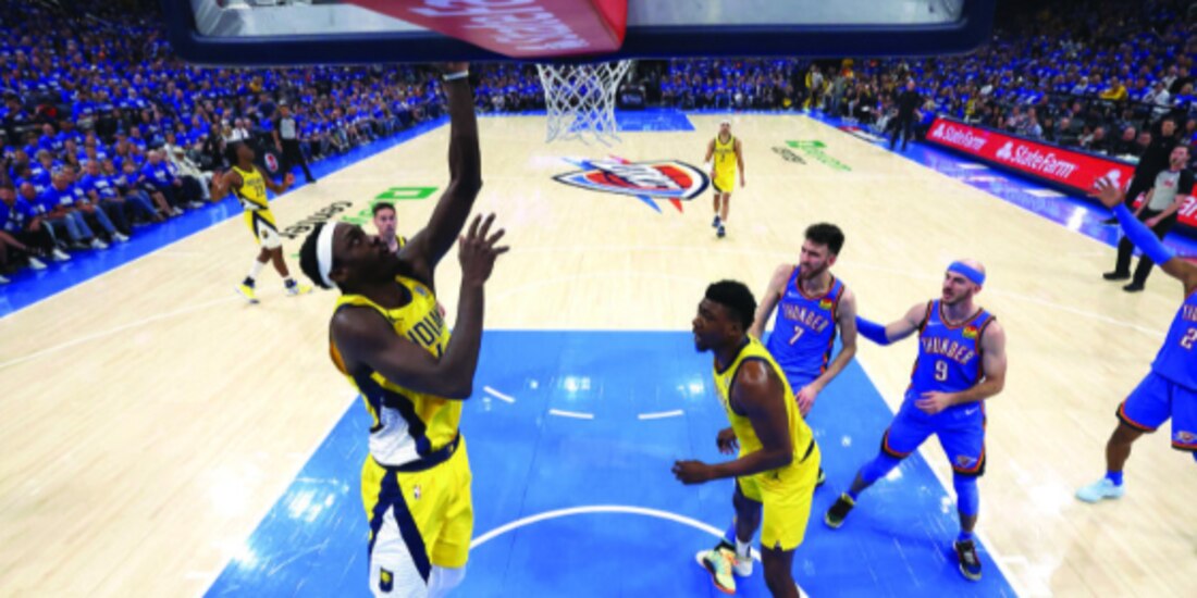 Pascal Siakam, de Inidiana, en una de sus clavadas ayer en el Juego 3.