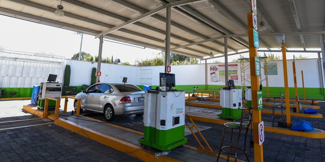 Verificación vehicular ajustará horarios por fiestas navideñas.