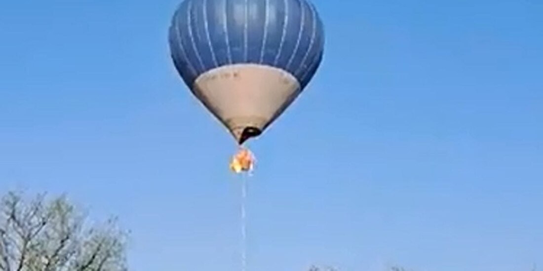 El globo aerostático se incendió en los cielos sobrevolando Teotihuacán.