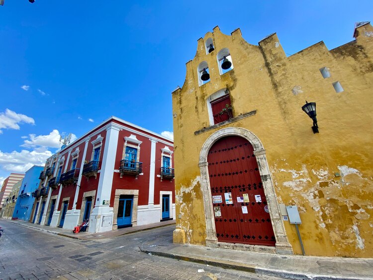 Descubre Campeche y sus tesoros ocultos.