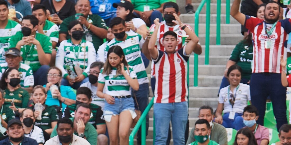 Chivas festeja su gol ante Santos en la Jornada 3 del Torneo Apertura 2022 de la Liga MX, el pasado 16 de julio.