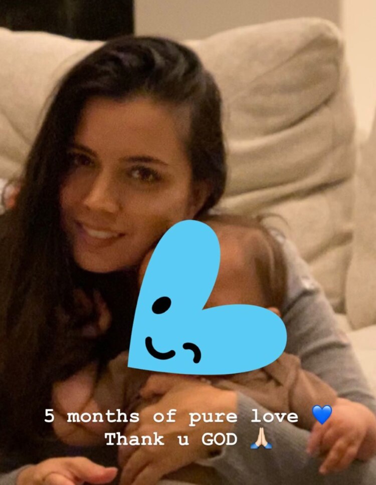 Carolyn Adams y su bebé