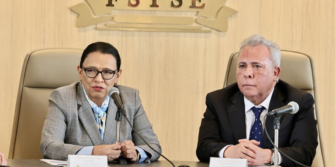 Rosa Icela reconoce labor de la FSTSE