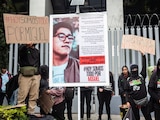 Fotografía de archivo de una protesta para exigir justicia por Miguel Rojas, fotoperiodista fallecido en AXE Ceremonia.