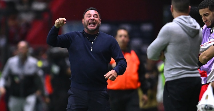 Antonio Mohamed en la victoria del Toluca al LAFC en la Concacaf Champions Cup