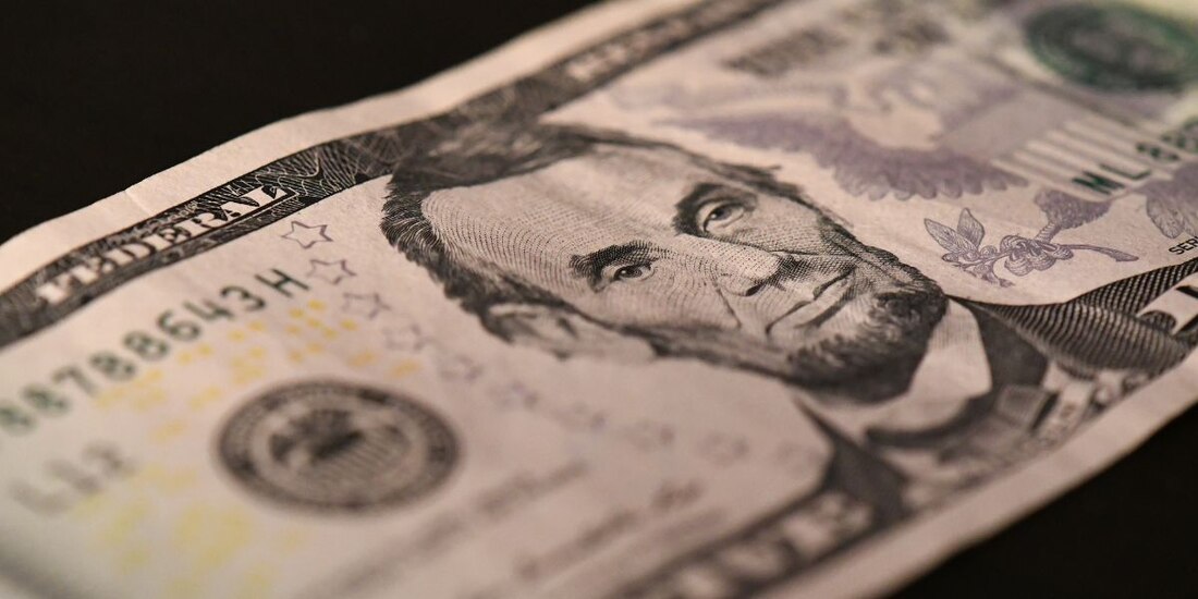 ¿Cómo amaneció el dólar el día de hoy en México?