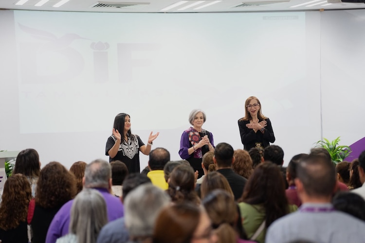 La presidenta del Sistema DIF Tamaulipas reconoció la labor en territorio de los integrantes de Mensajeros de Paz.