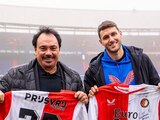 Hugo Sánchez y Santiago Giménez tuvieron un emotivo encuentro en las instalaciones del Feyenoord.