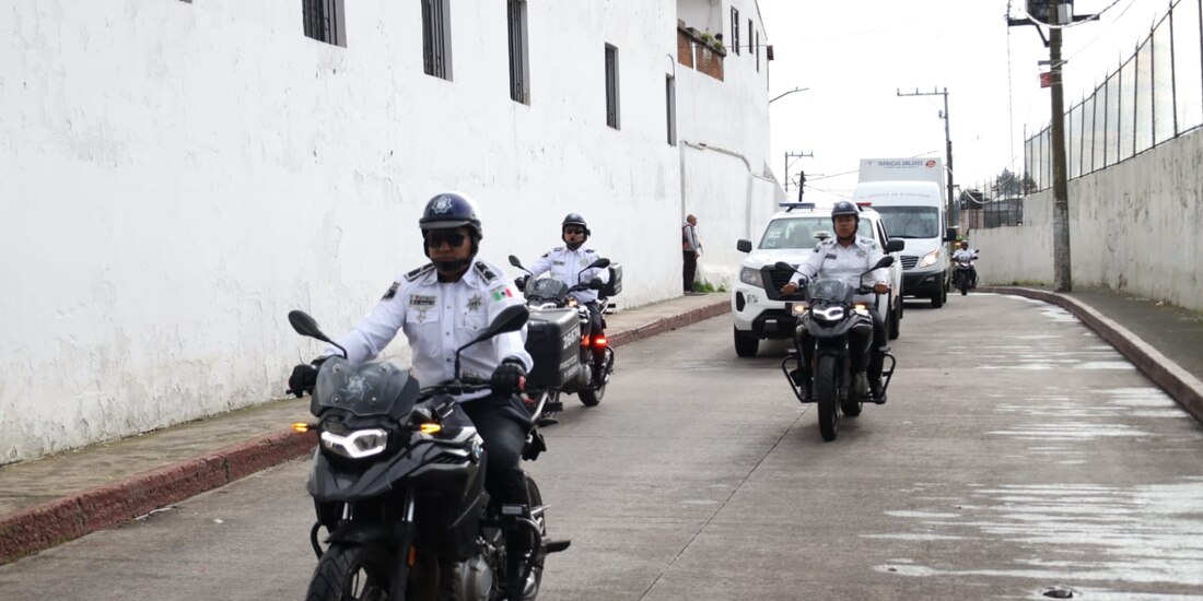 Operativo especial en Huixquilucan.