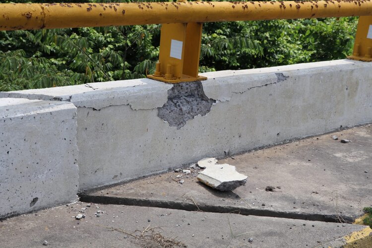 En Colima y Michoacán, realizan supervisión a daños a la infraestructura carretera ocasionados por los sismos del 19 y 22 de septiembre pasado