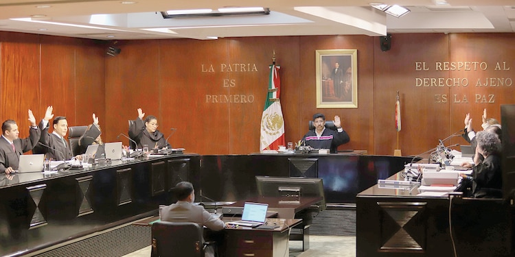 SESIÓN del pleno de la Suprema Corte, el pasado 21 de enero.