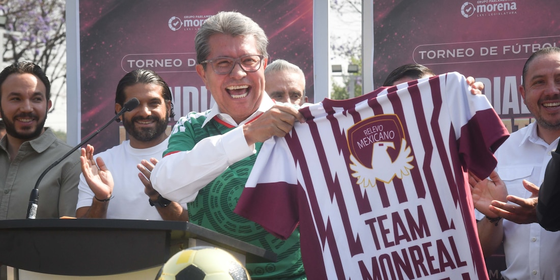 El coordinador de diputados de Morena, Ricardo Monreal, ayer, al inaugurar el Mundialito Legislativo