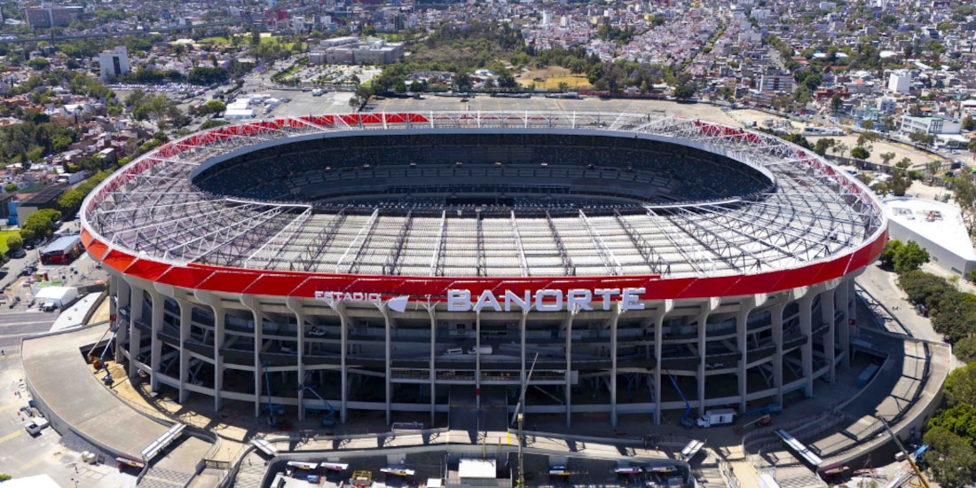 El Estadio Azteca se inundó previo a entregárselo a la FIFA.