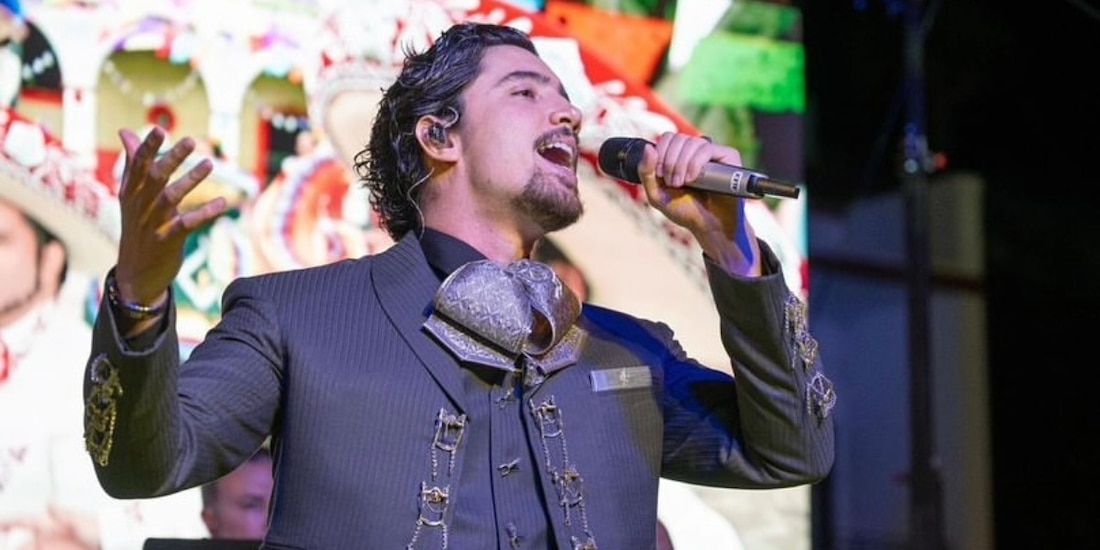 ¿Cuál es el estado de salud de Alex Fernández tras cancelar concierto y ser llevado a urgencias?