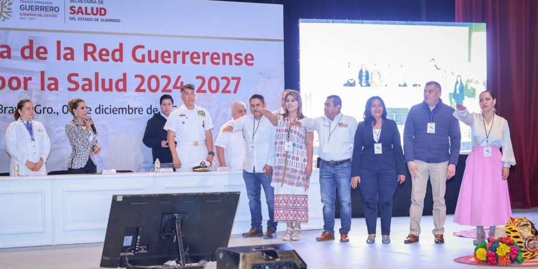 Evelyn Salgado toma protesta a la Red Guerrerense de Municipios por la Salud 2024–2027.