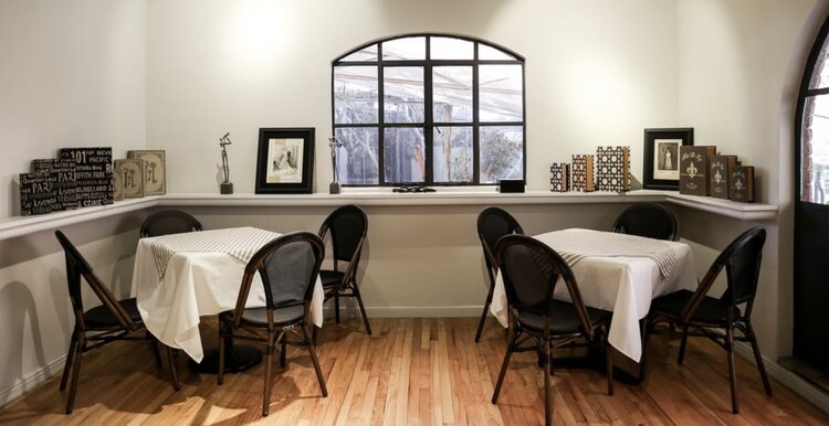 Uno de los espacios de Un lugar de La Mancha para admirar obras de arte.