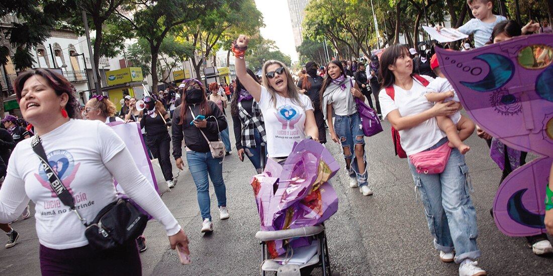 Manifestación de mujeres en conmemoración del 25N, ayer, en Ciudad de México.
