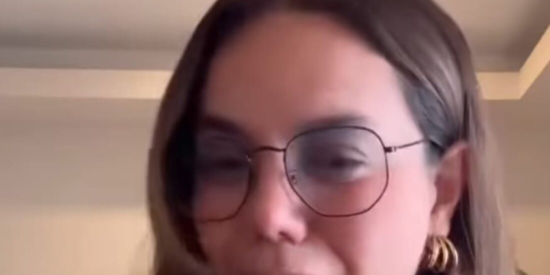 La chef e influencer Samantha Guzmán, al suplicar ayer al gobernador Rubén Rocha que sea localizado su padre.