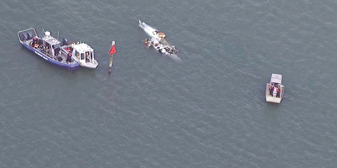 Labores de búsqueda en las costas de Texas, el pasado martes, tras el accidente.