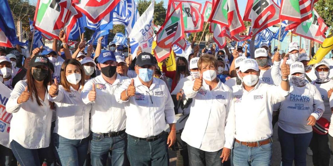 El candidato de la alianza Unidos Contigo, Pancho Pelayo, aseguró que juntos habrán de rescatar el buen rostro de las colonias del municipio.