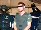 EL PRESUNTO delincuente, tras ser detenido por la Policia Federal Preventiva en Sinaloa en el 2008
