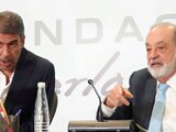 CARLOS SLIM (der.) cayó al puesto 16 del ranking mundial de multimillonarios en 2026, trayectoria que confirma el retroceso de los mexicanos en la lista de las mayores fortunas del planeta