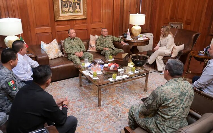 Autoridades estatales y federales acordaron fortalecer la estrategia de seguridad en Chihuahua.