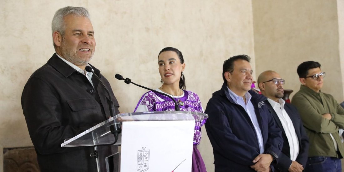 Ramírez Bedolla y Josefina Rodríguez anuncian nueva ruta aérea AIFA-Morelia-Uruapan.