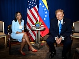 Delcy Rodríguez, presidenta encargada de Venezuela, junto al presidente de Estados Unidos, Donald Trump.