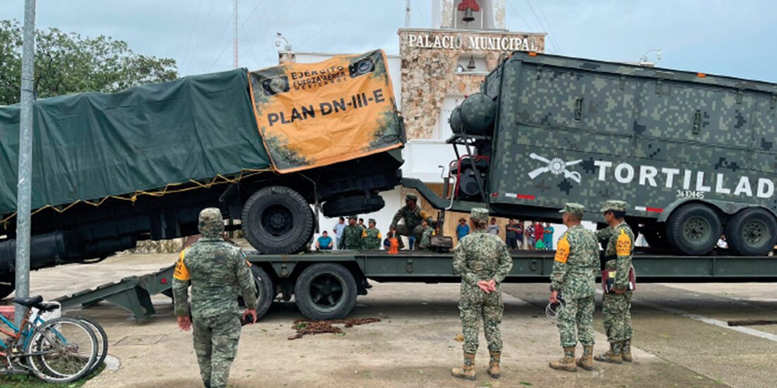 Llegada de la cocina comunitaria, equipada con una tortilladora.