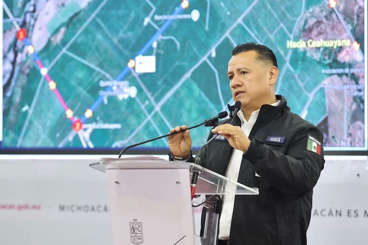 El fiscal de Michoacán, Carlos Torres Piña.