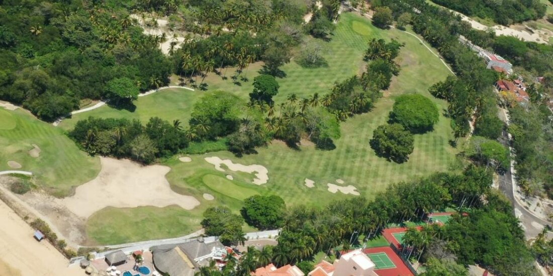 Grupo Salinas exige a Profepa retirar sellos de campo de golf en Huatulco.