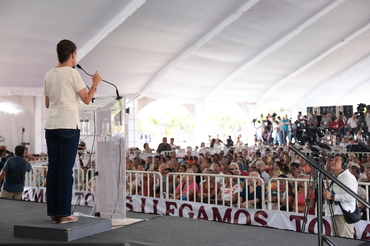 La presidenta Claudia Sheinbaum durante el evento este domingo en Acapulco, Guerrero.