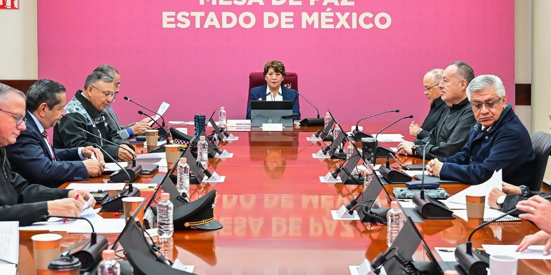 La gobernadora Delfina Gómez, en la Mesa de Paz del pasado 11 de agosto.