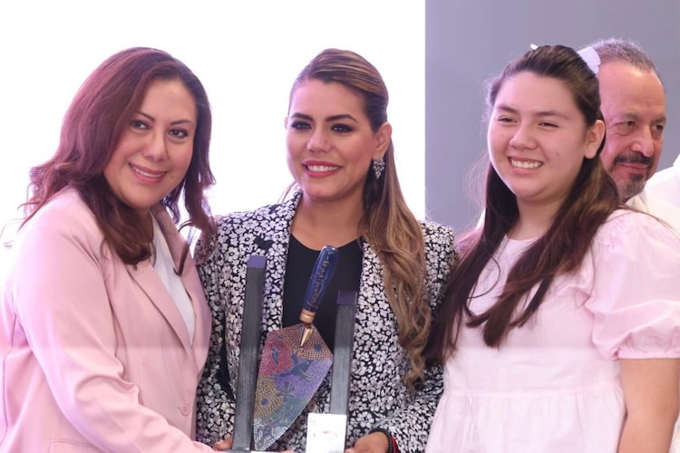 Evelyn Salgado refrendó su compromiso de seguir trabajando en la construcción de una ruta para un Guerrero más ordenado,