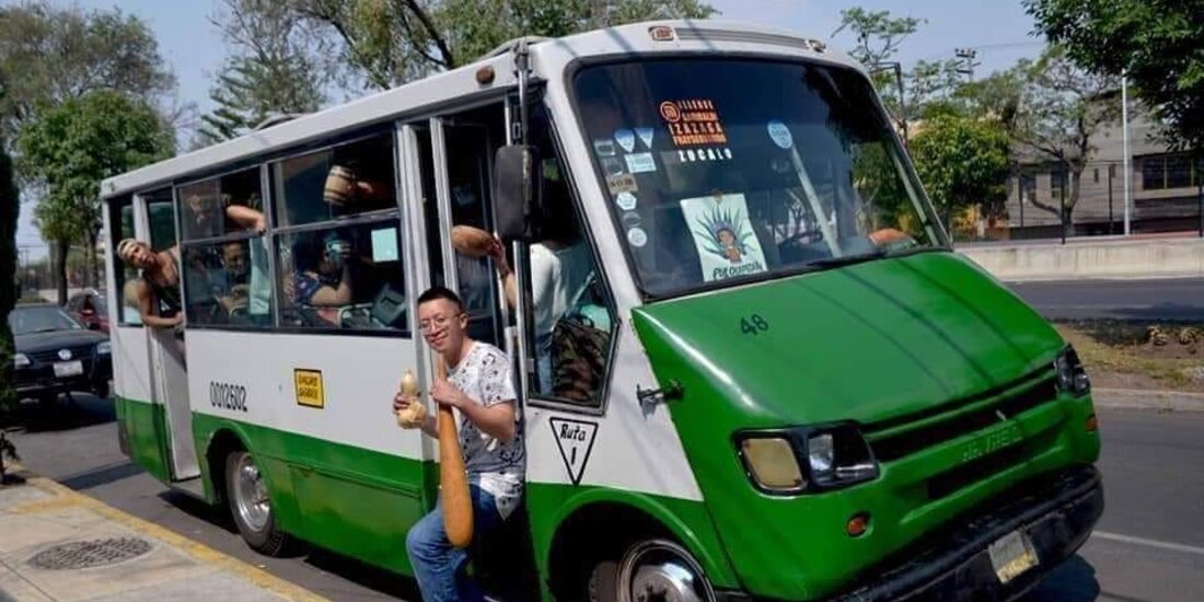 Los tours en las casas embrujadas incluyen pulque y música.