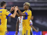 Jugadores de los Tigres celebran una anotación en la Concachampions ante el Olimpia.
