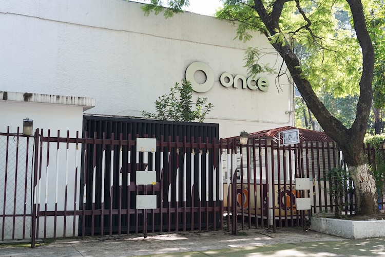 Recuperación de instalaciones del Canal Once.
