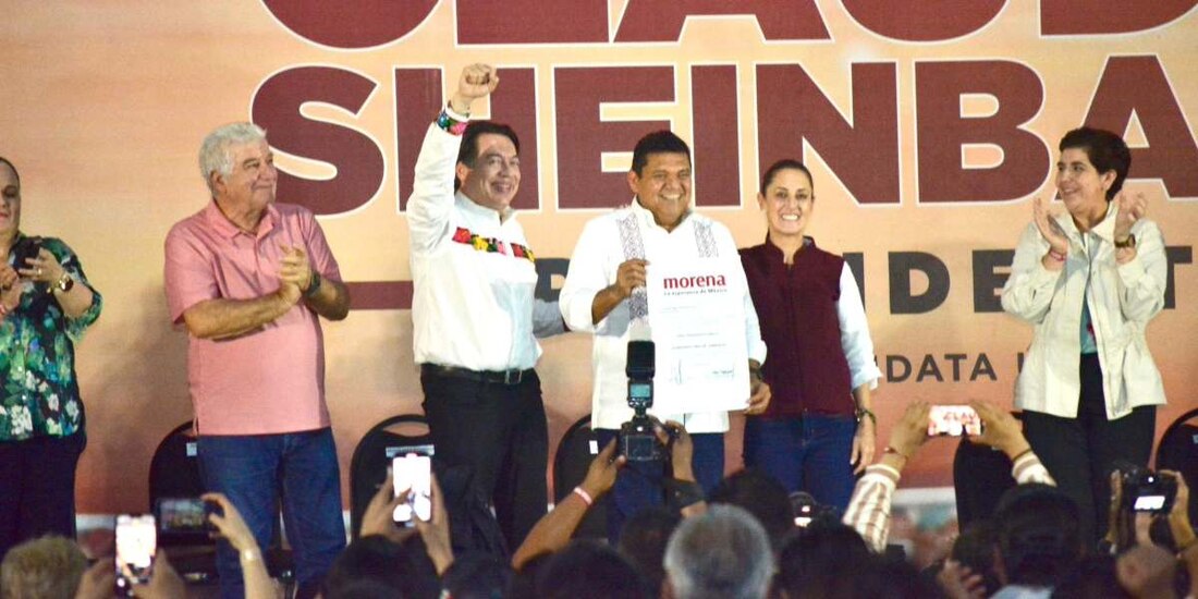 Morena entrega a Javier May constancia de registro como precandidato al gobierno de Tabasco.