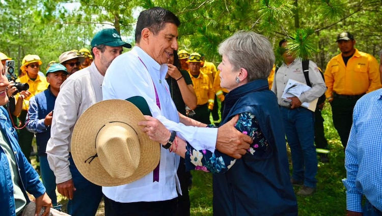 El mandatario estatal Salomón Jara reconoció el valor de la organización comunitaria y el tequio como pilares para la conservación ecológica.