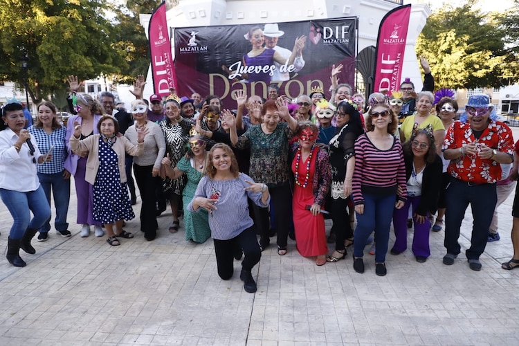 Hoteles y comercios registran alta demanda gracias a la afluencia turística por el Carnaval.