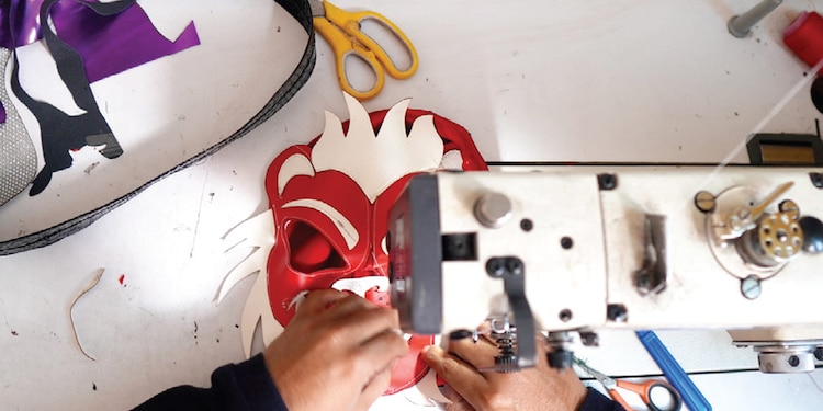 Makia: los artesanos detrás de la máscara