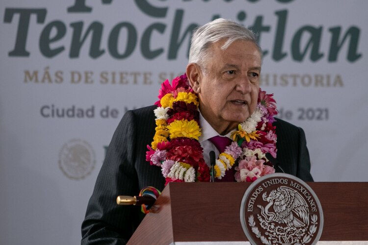 Andrés Manuel López Obrador, presidente de México, encabezó la ceremonia por los “700 años de la fundación de México-Tenochtitlán”.