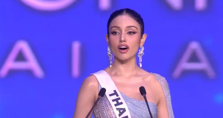 Miss Tailandia en la sesión de preguntas