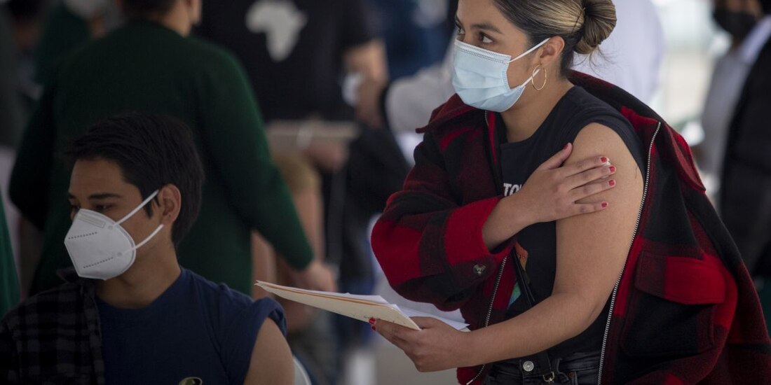 Jornada de Vacunación contra COVID-19 en Baja California.