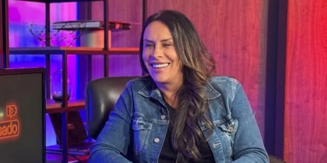 Así fue como Karla Sofía Gascón le reveló a sus padres que era una mujer transgénero.